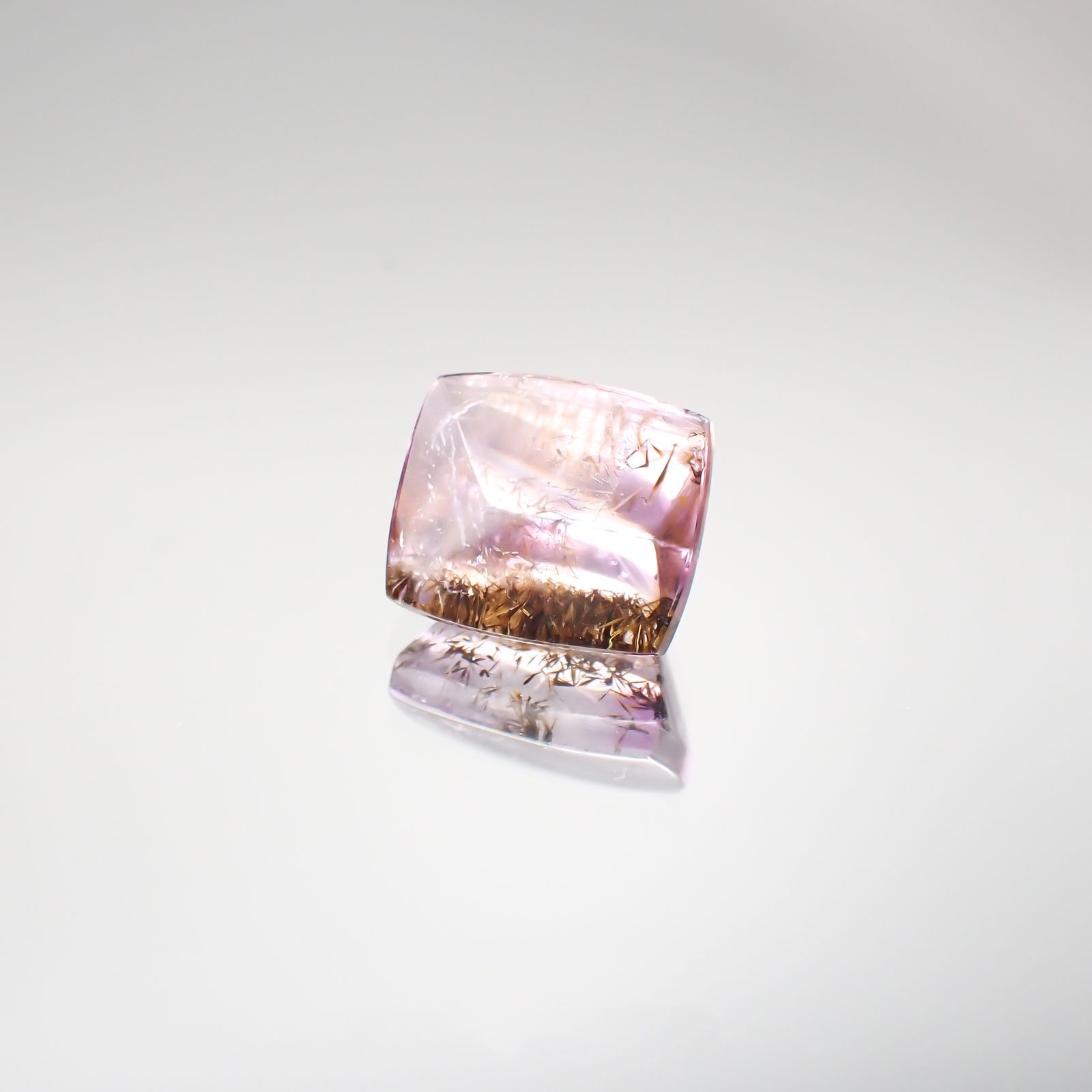 ゲーサイトインアメジスト ブラジル産 4.91ct[220917941]10.9x9.3mm前後