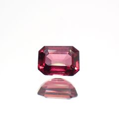 ルビー(宝石名ルビー)タンザニア産 0.28ct 識別済[220115043]4.1x3mm前後