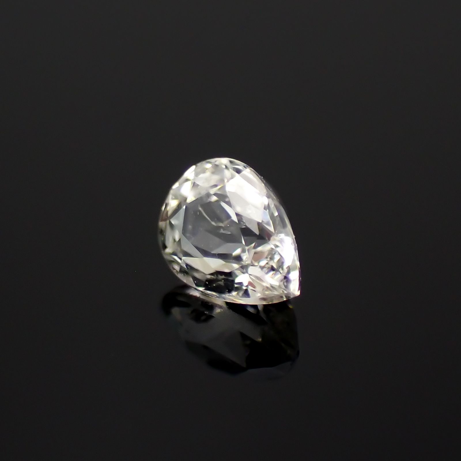 リューコガーネット ビルマ産 0.17ct[230421412]3.9x2.8mm前後
