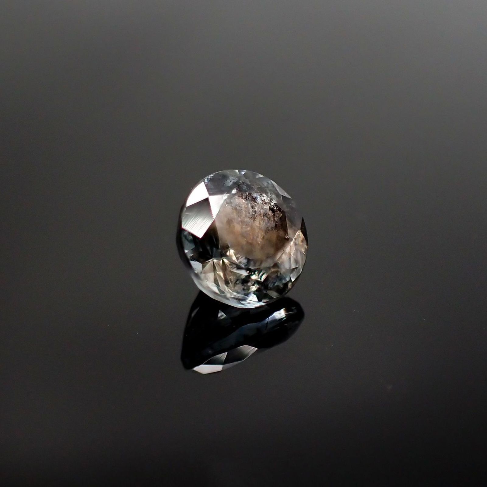 アベンチュリンアクアマリン(宝石名アクアマリン) ナイジェリア産 1.39ct 識別済[250712983]7×7mm前後