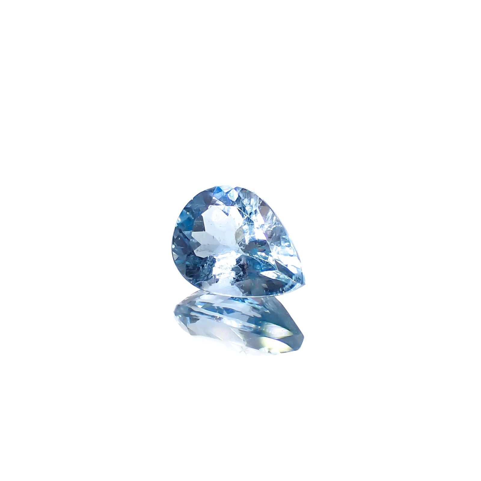 アクアマリン サンタマリアカラー マダガスカル産 0.97ct[240326968]7.8x5.8mm前後