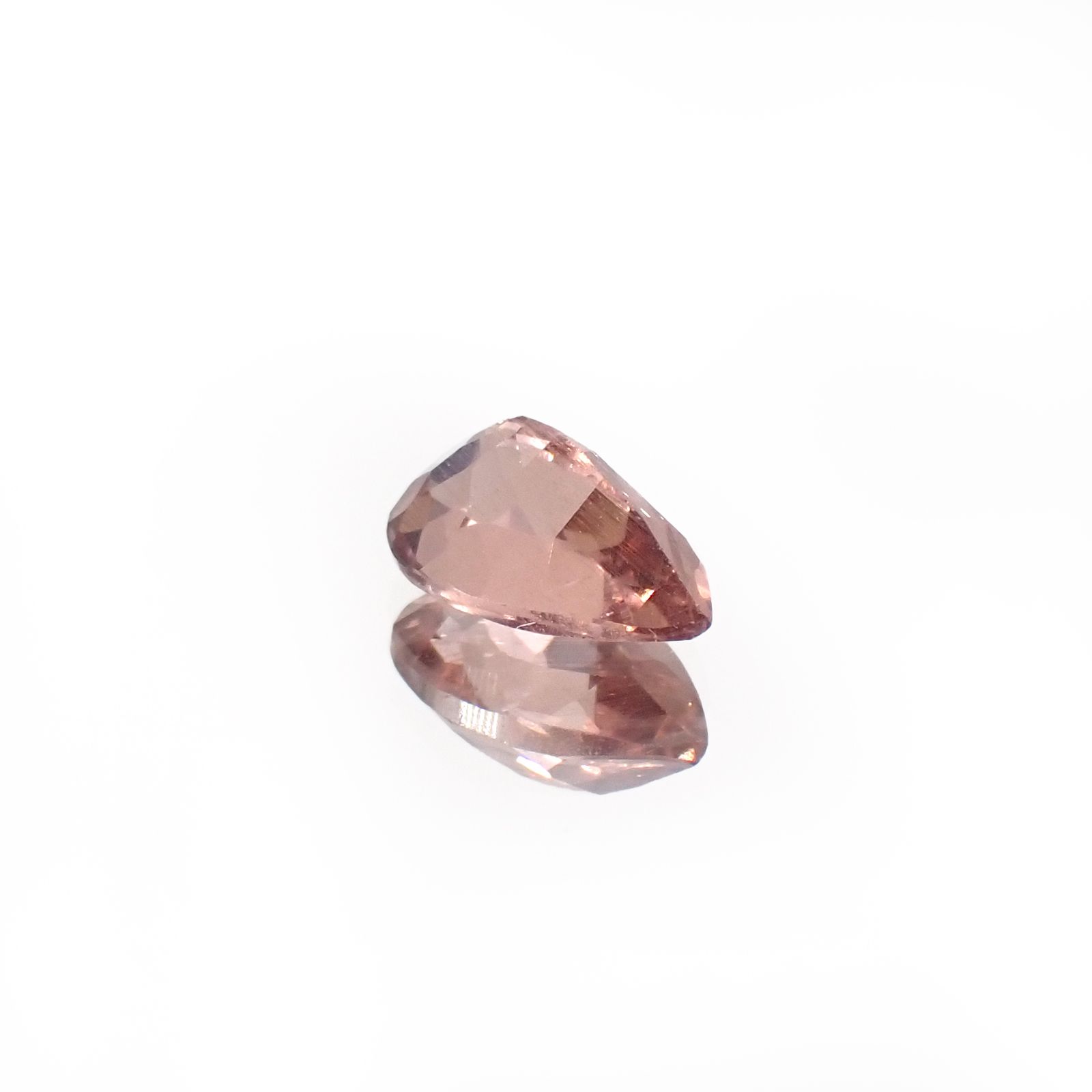 ピンクアパタイト ブラジル産 0.94ct[231224937]7.7x5mm前後