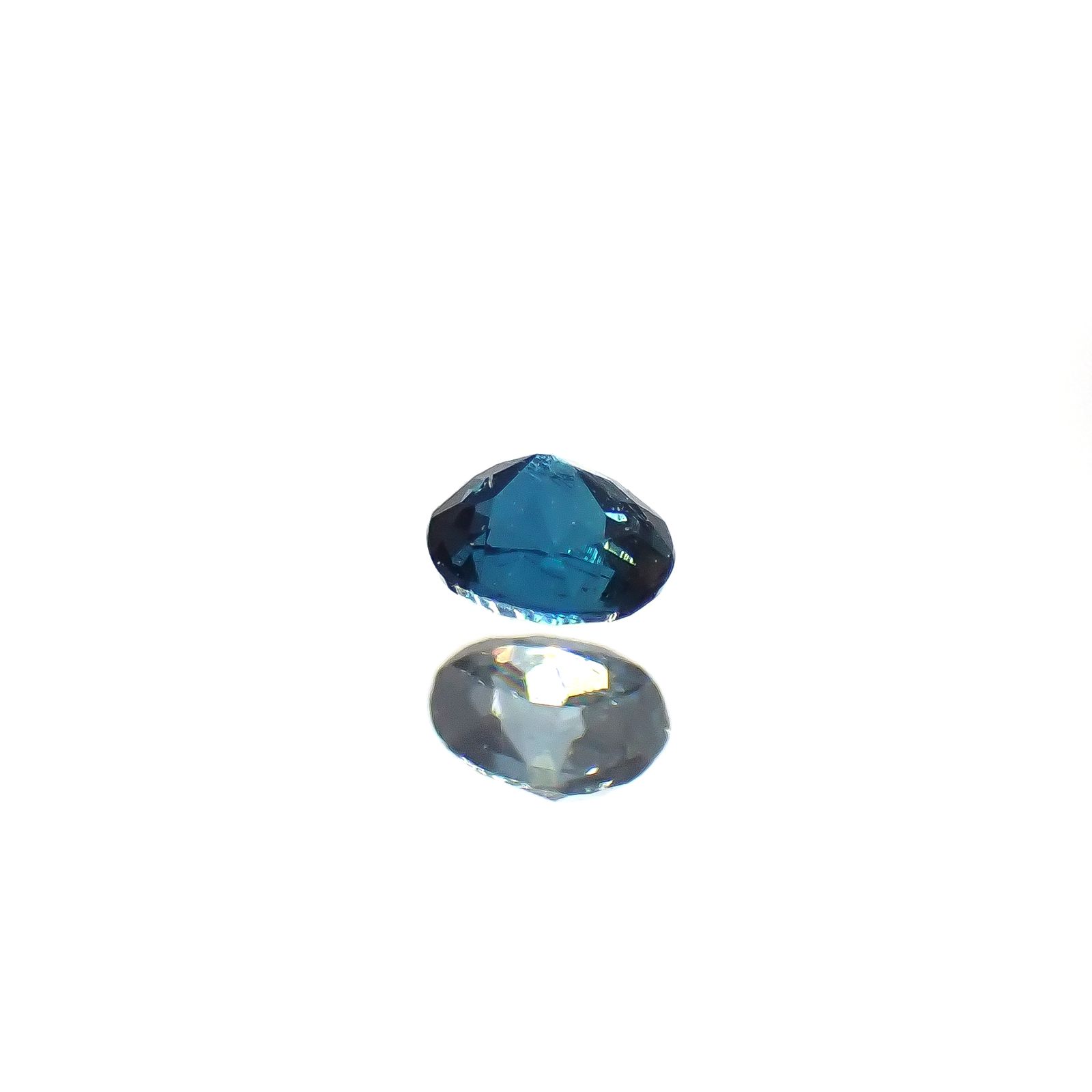 サファリン マダガスカル産 0.048ct[240527509]2.3x2mm前後