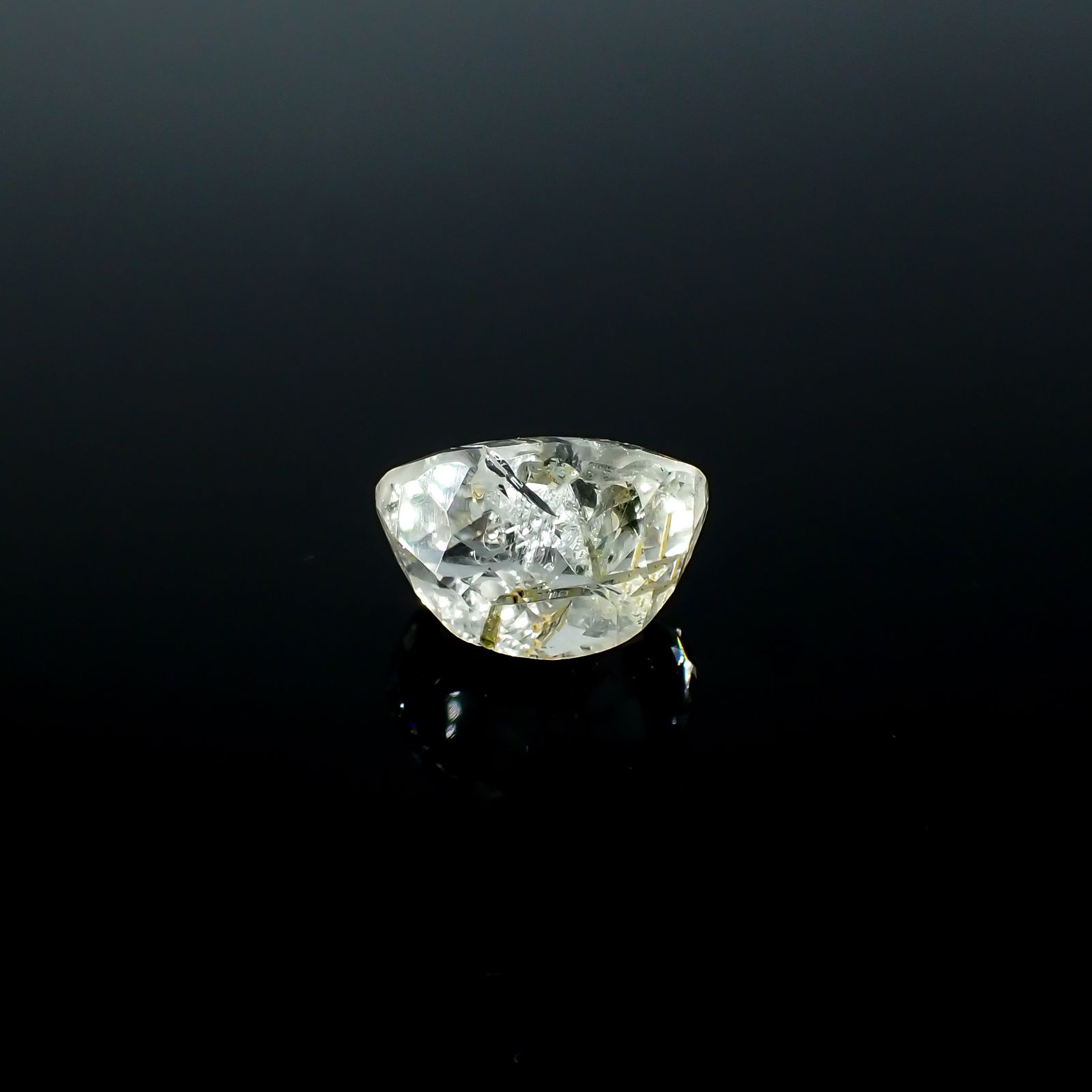 アパタイトイントパーズ(宝石名アパタイト イン トパーズ)ブラジル産 19.43ct 識別済[240225932]16.8x13.2mm前後