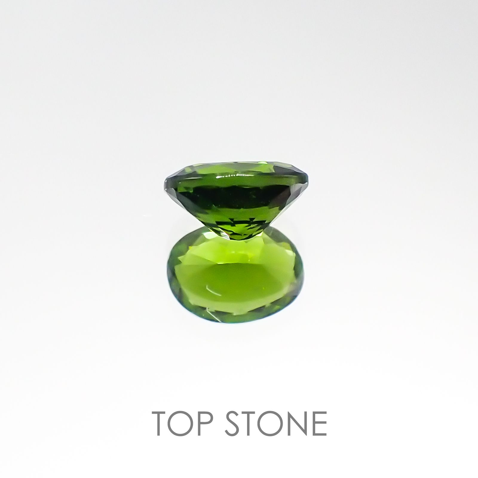 クロムダイオプサイド(宝石名クロム・ダイオプサイド) ロシア産 0.49ct 識別済[20084985]5.6×4.2mm前後
