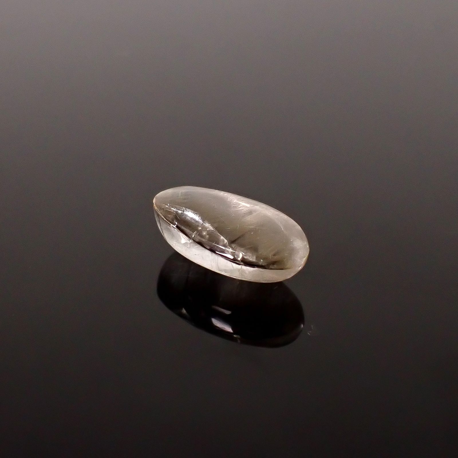 プラチナクォーツ ブラジル産 19.90ct / 23.3x12.5mm前後 [260131607]