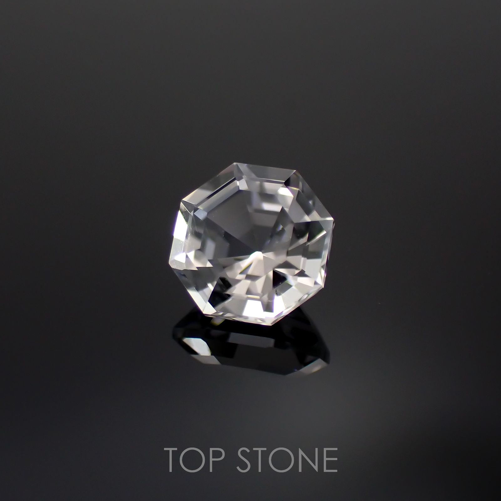◇オクタゴンカット◇レムリアンシードクリスタル(保証シール付き) ブラジル産 0.80ct[221018291]5.9x5.8mm前後