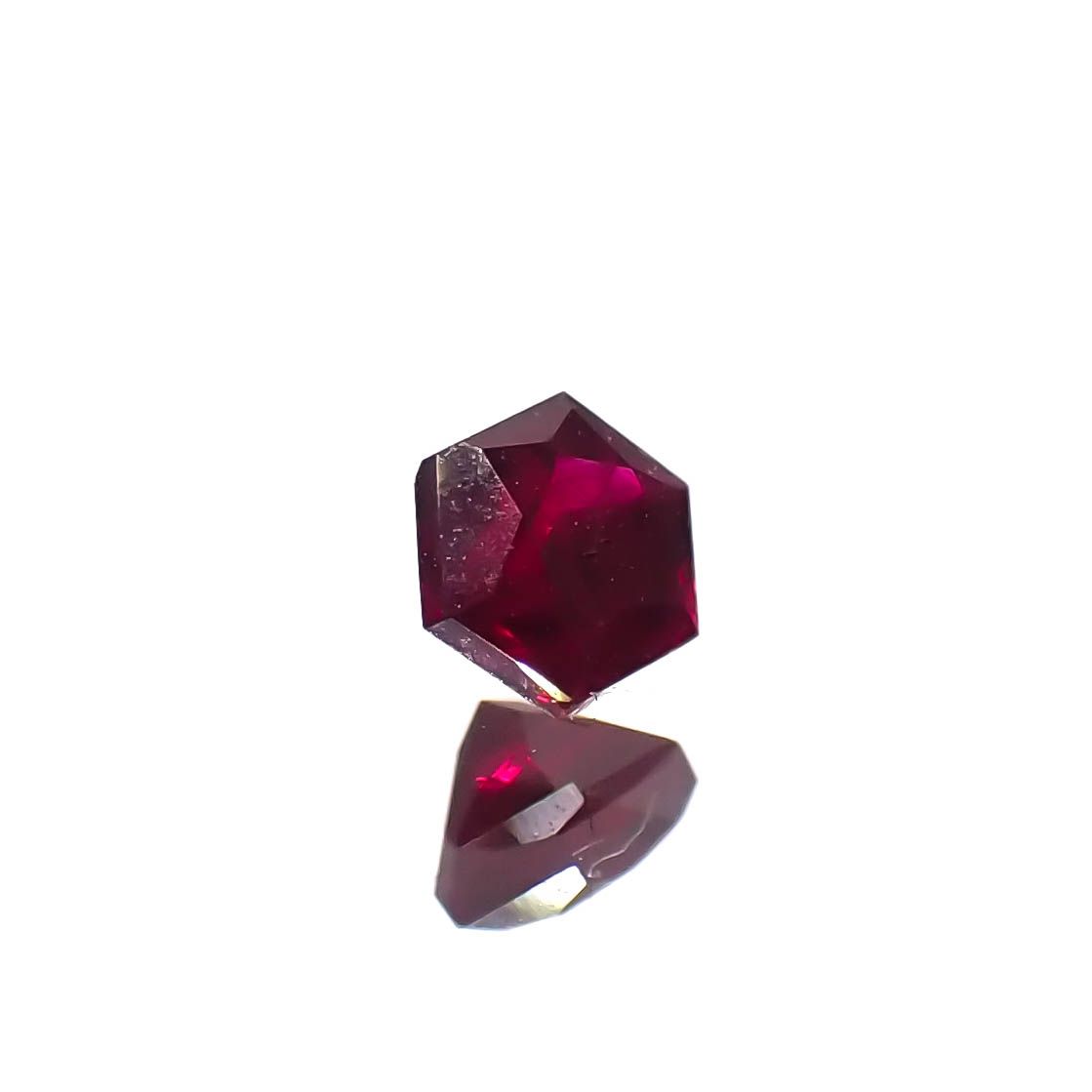 ◇ヘキサゴンカット◇ルビー(宝石名ルビー)モザンビーク/ミャンマー産 0.18ct 識別済[240326665]2.9x2.9mm前後