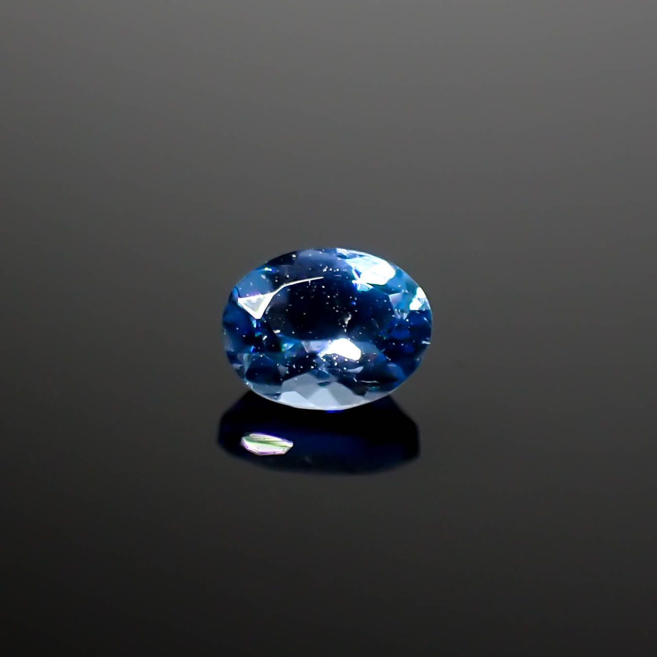 サンタマリアアクアマリン ブラジル産 0.17ct[240225994]4x3mm前後