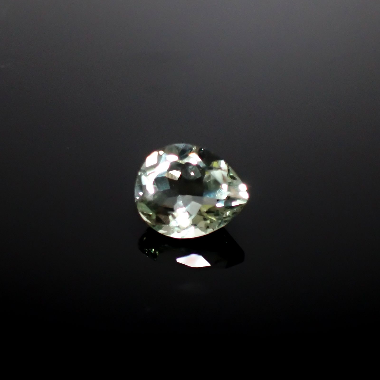 プラシオライト(グリーンアメジスト) ブラジル産 4.39ct [241229573]12.1x10mm前後