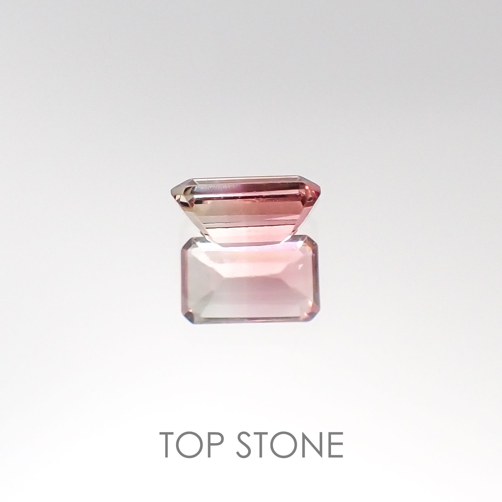 バイカラートルマリン(宝石名バイカラー・トルマリン) ブラジル産 0.33ct 識別済[20095662]5.2×3.3mm前後
