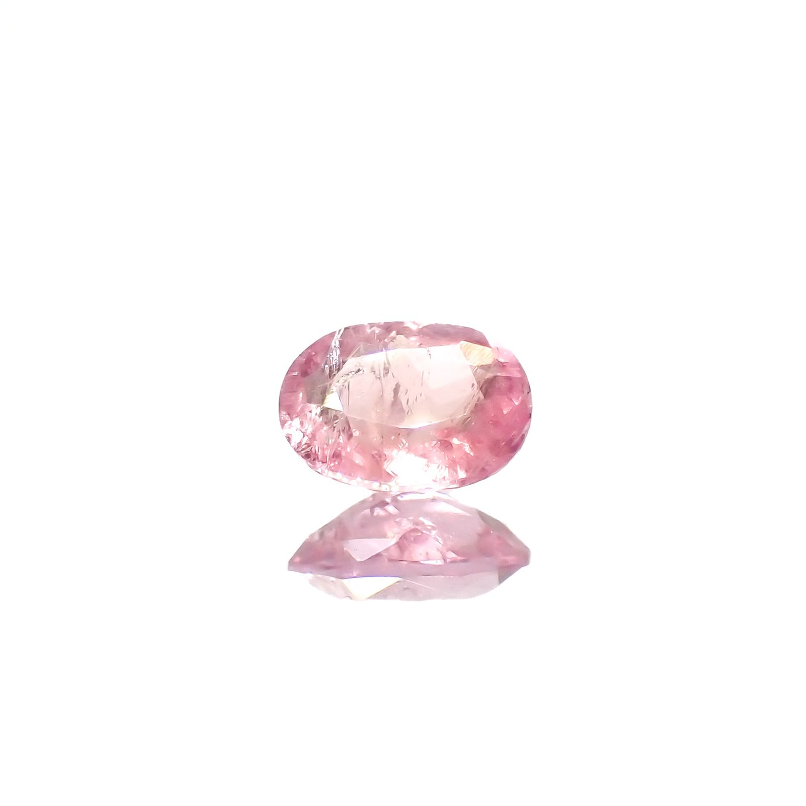 ペツォッタイト(ラズベリル)(宝石名ペツォッタイト)マダガスカル産 0.34ct 識別済[240226155]5.2x3.8mm前後