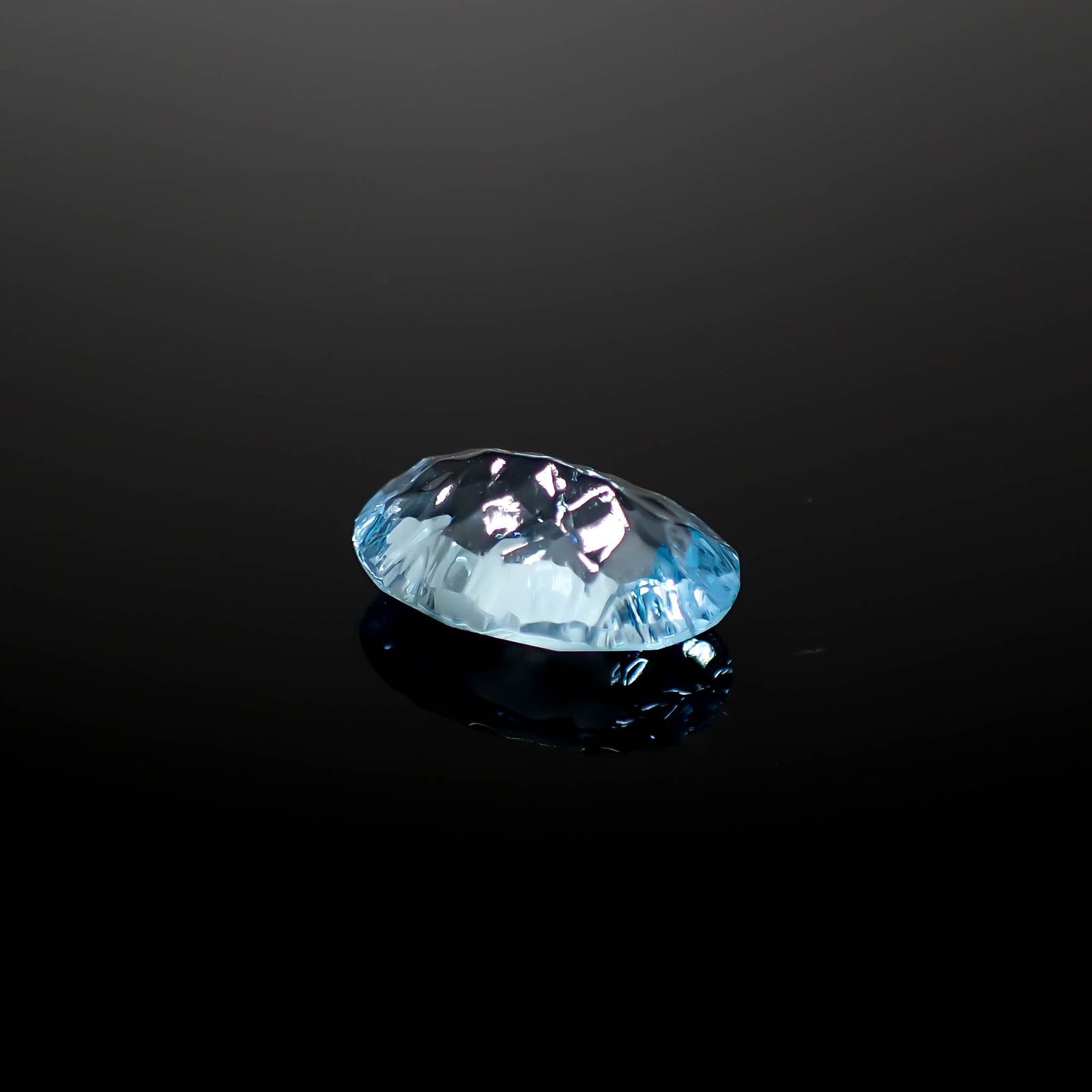 ◇カスタムカット◇ブルートパーズ ブラジル産 3.66ct [241029251]12x8mm前後