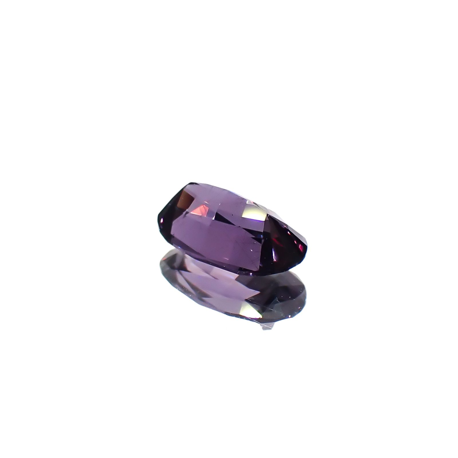 ベキリーブルーガーネット（カラーチェンジガーネット アレキタイプ） マダガスカル・ベキリー産 0.97ct[240628291]7.7x4.6mm前後