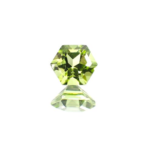 ◇ヘキサゴンカット◇ペリドット(宝石名ペリドット) パキスタン産 0.62ct 識別済[250813097]4.9×4.8mm前後