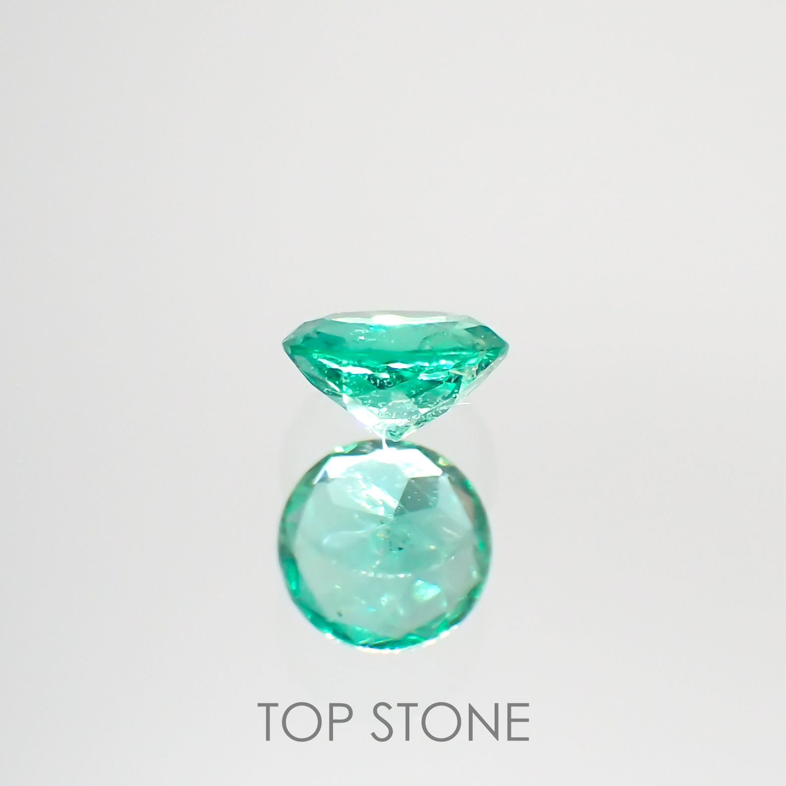エメラルド コロンビア産 ルース 0.16ct[210913164]3.7×3.7mm前後