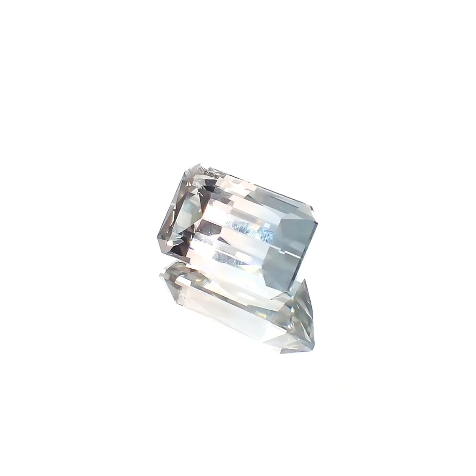 バイカラートパーズ(宝石名バイカラー・トパーズ)ウクライナ産 ソ付(彩珠) 3.736ct / 10.7x6.5mm前後 [221018471]