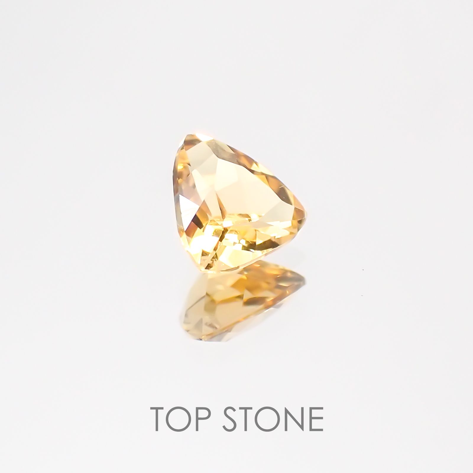 インペリアルトパーズ(宝石名トパーズ) ブラジル産 0.36ct 識別済[20127867]4.5×4.9mm前後