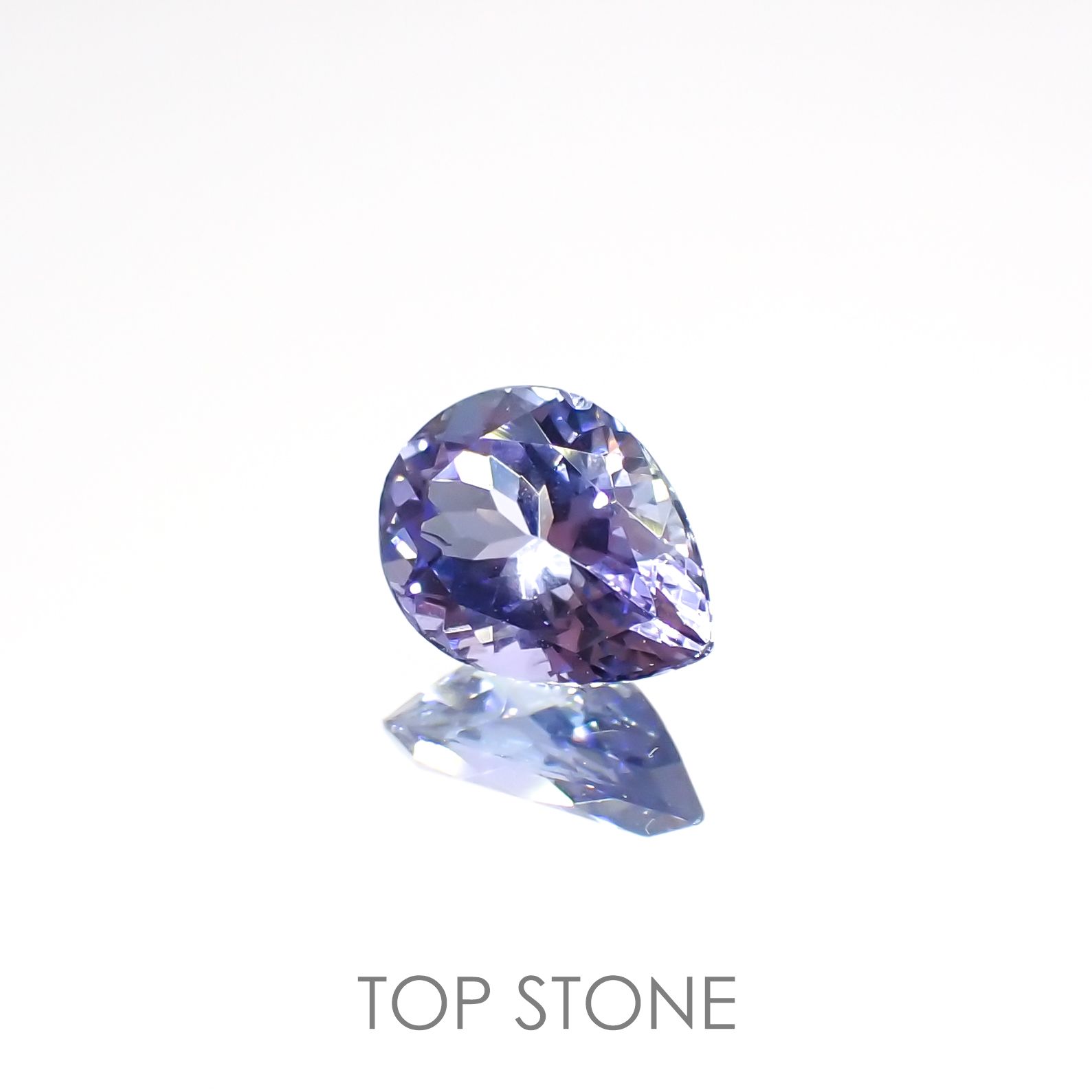 バイカラータンザナイト(宝石名ゾイサイト)タンザニア産 0.83ct 識別済[220515893]7.4x5.6mm前後