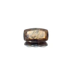 ゴールドシーンサファイア非加熱 ケニア産 4.73ct / 12.9x7.4mm前後 [230321338]