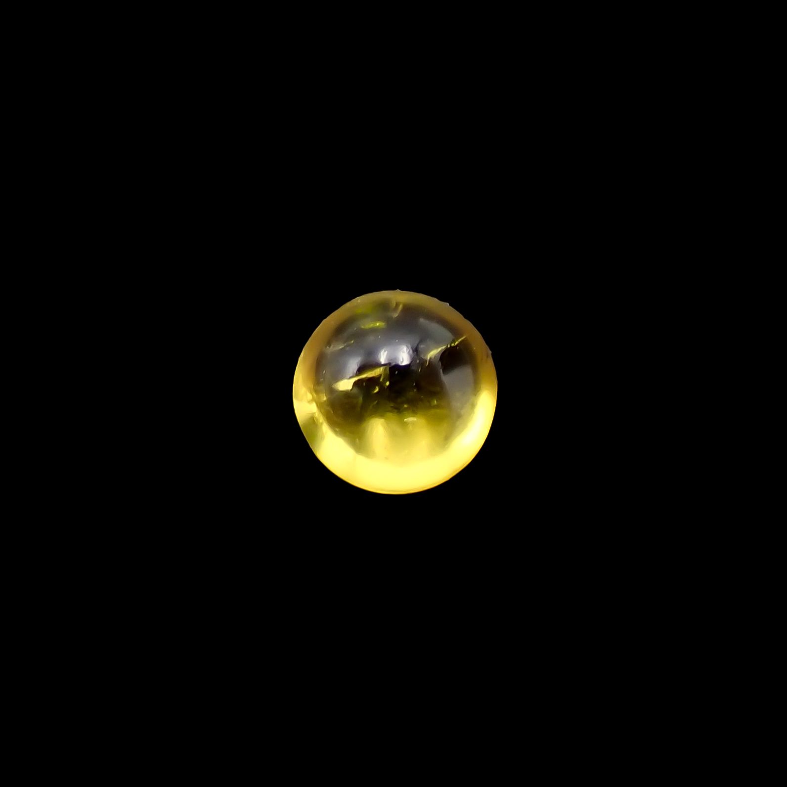 ローディザイト/ロンドナイト(宝石名ローディザイト/ロンドナイト)マダガスカル産 0.15ct 識別済[230521952]3x3mm前後