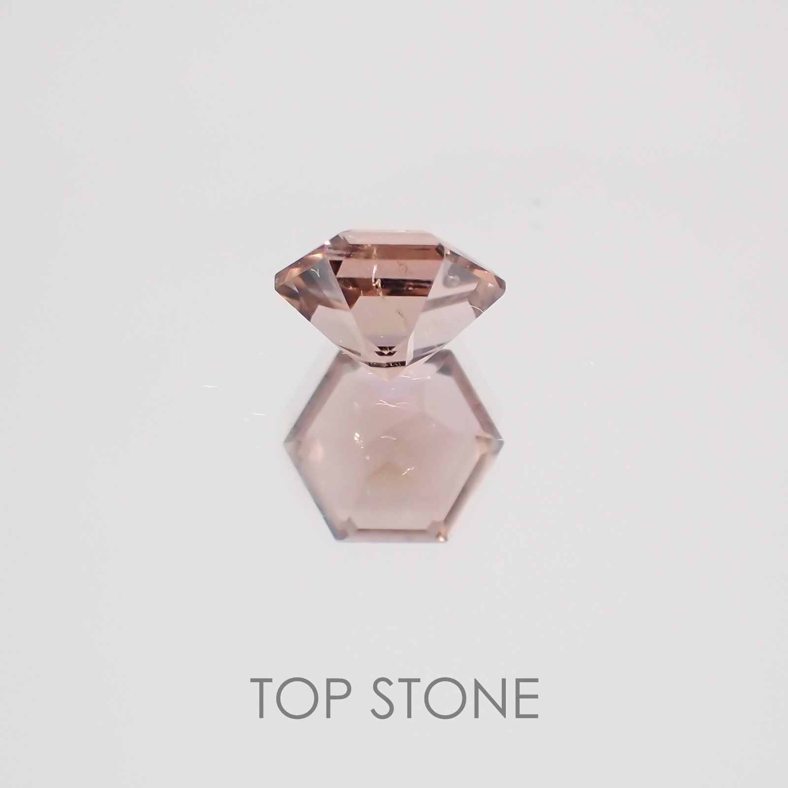 ◇ヘキサゴンカット◇シナモンカラートルマリンSA(宝石名トルマリン) ブラジル/アフリカ産 0.59ct 識別済[21019159]5.1×5.1mm前後