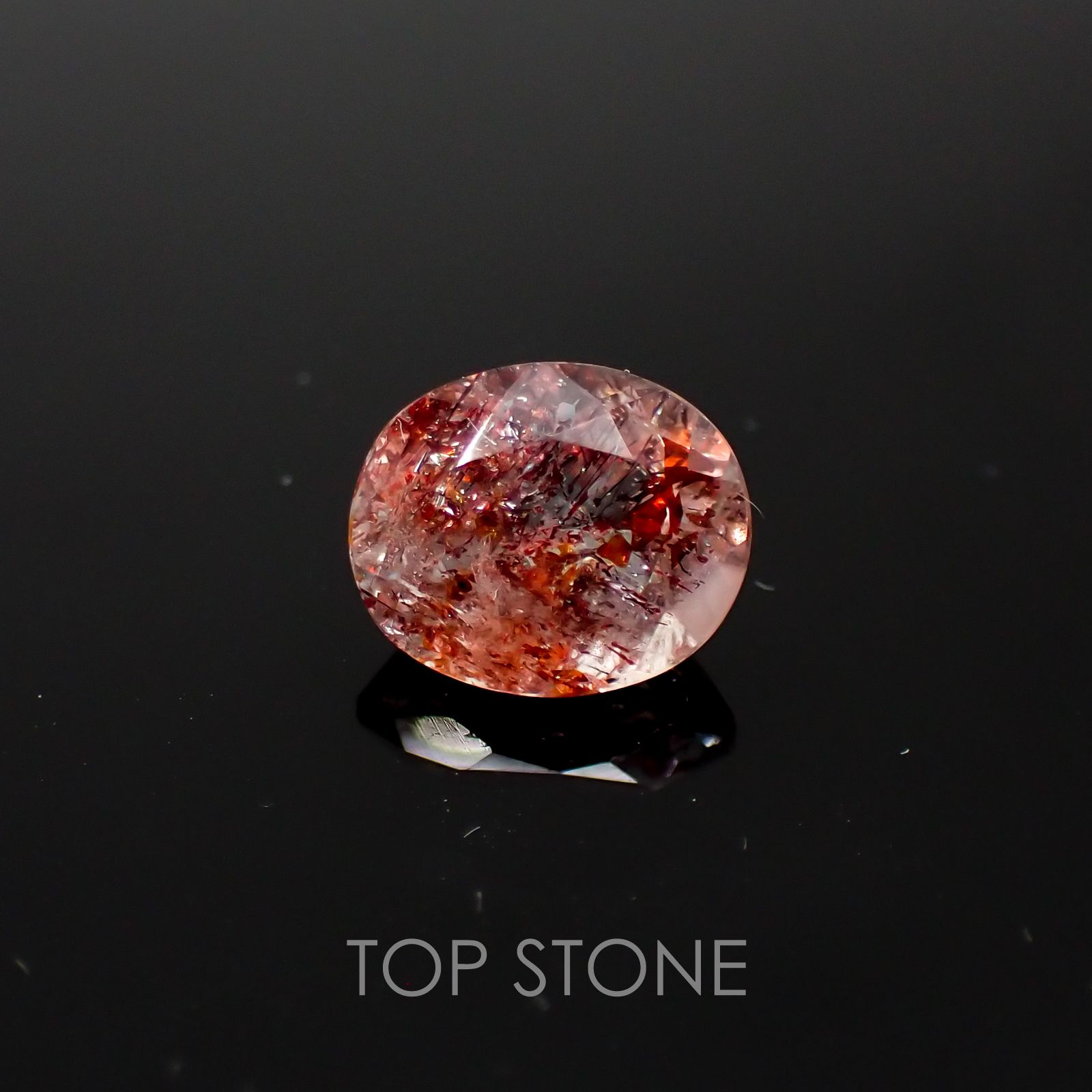ファイヤークォーツ ナイジェリア産 ルース 1.8ct[210410208]8.7×7.3mm前後