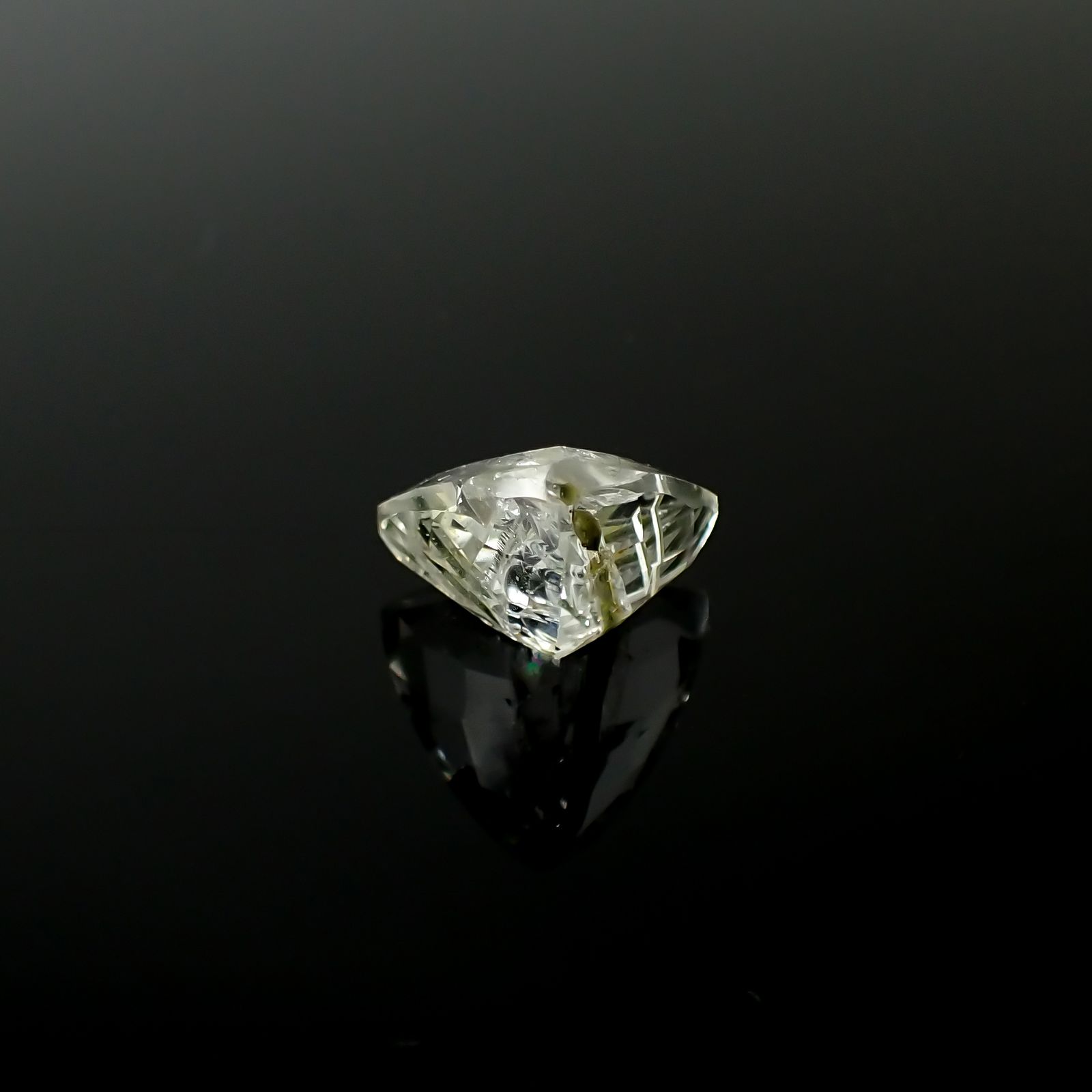 アパタイトイントパーズ(宝石名アパタイト イン トパーズ)ブラジル産 13.87ct 識別済[240225929]15.5x15.2mm前後