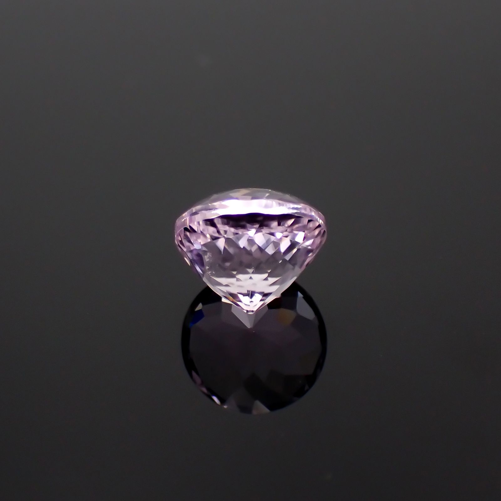 クンツァイト アフガニスタン産 2.58ct[231124349]7.9x7.9mm前後