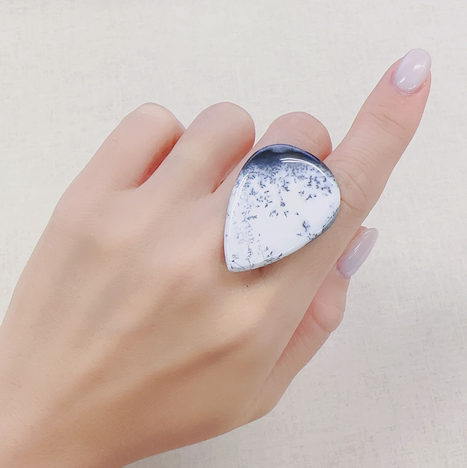 デンドリチックオパール ブラジル産 33.03ct[230722769]36.2x26.2mm前後