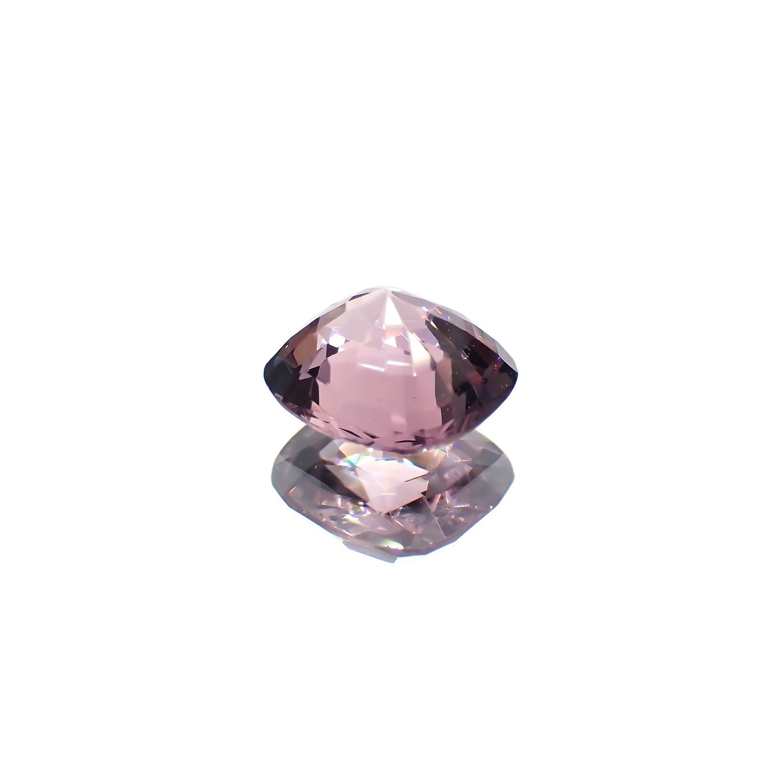 パープルスピネル(宝石名スピネル)ビルマ産 識別済 1.20ct / 6.8x6.3mm前後 [231124304]