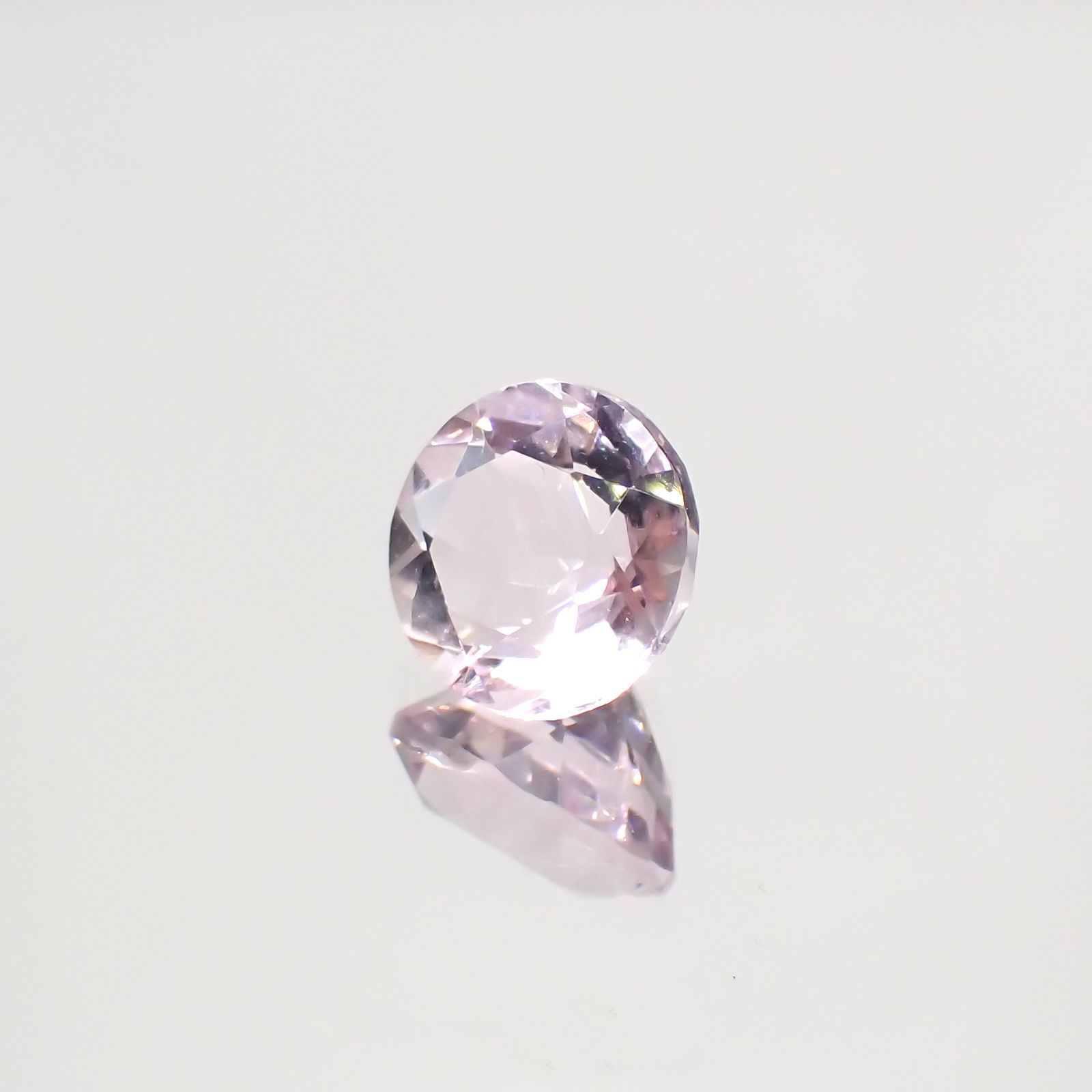 ピンクフローライト(宝石名フルオライト)ブラジル産 3.14ct 識別済[220115126]8.9x8.8mm前後