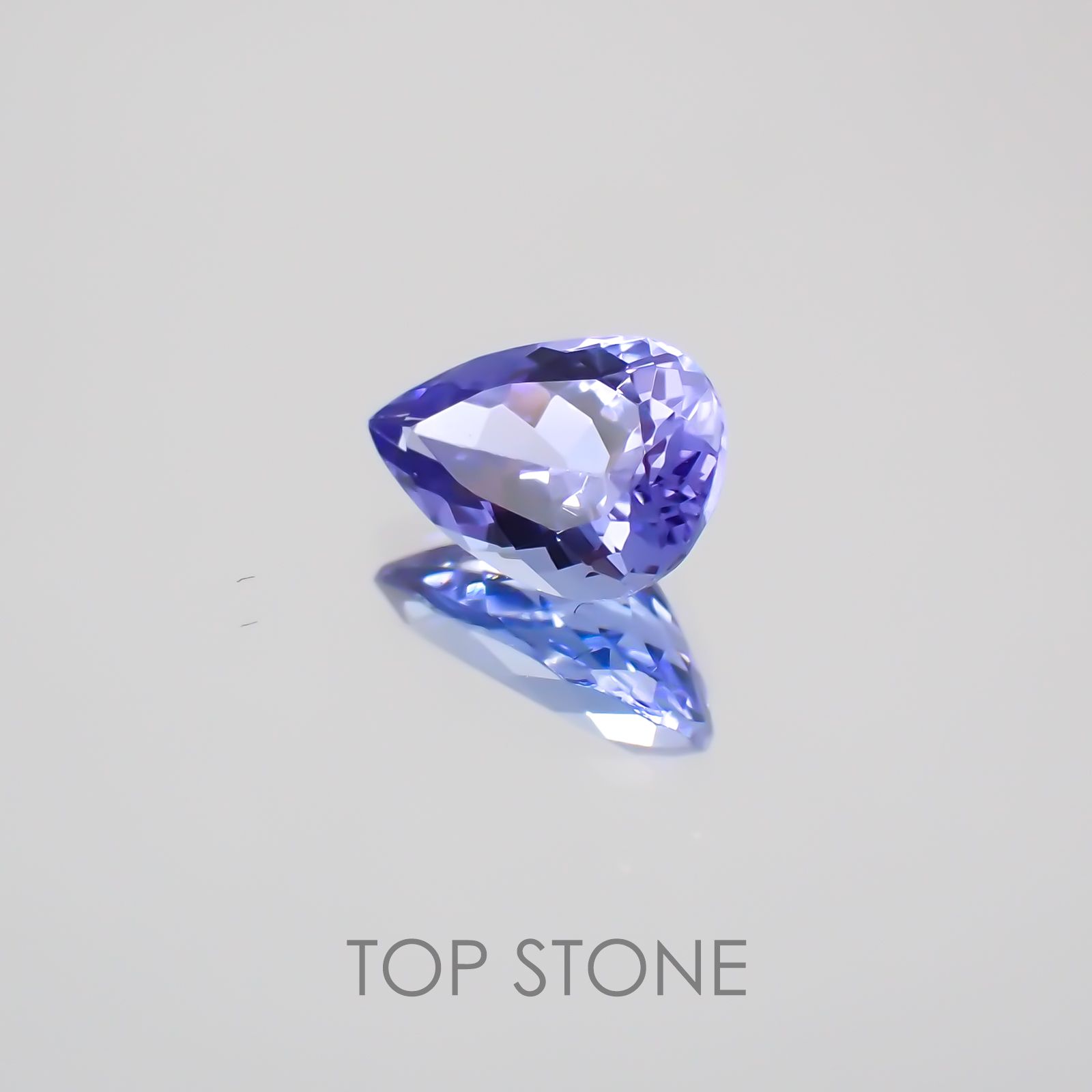 タンザナイト(宝石名タンザナイト) タンザニア産 0.79ct 識別済[210210060]7.5×5mm前後