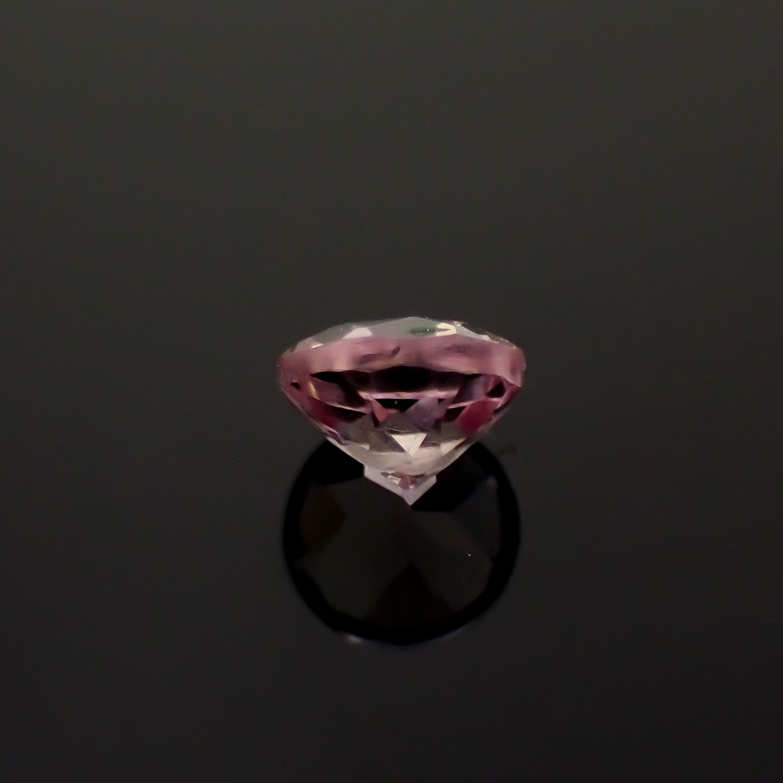 ドラゴンガーネット タンザニア産 0.25ct[230421440]3.5x3.5mm前後