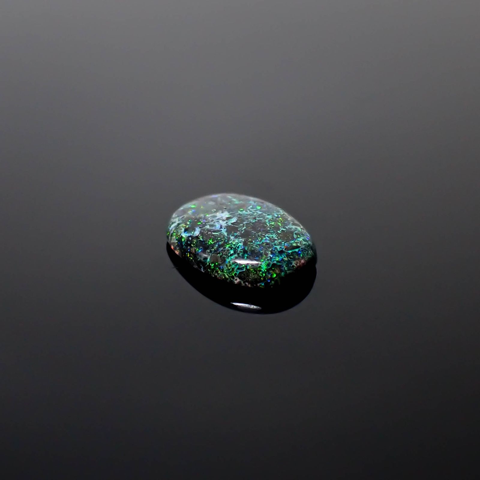 ブラックマトリックスオパール(宝石名オパール/加熱処理)オーストラリア産 2.18ct 識別済[250330133]12.7x9.3mm前後