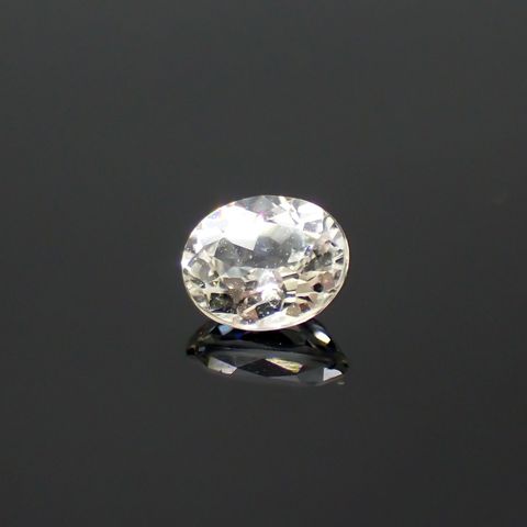 リューコガーネット(宝石名ホワイト グロッシュラー・ガーネット)ビルマ産 0.35ct 識別済[220616316]4.6x3.9mm前後