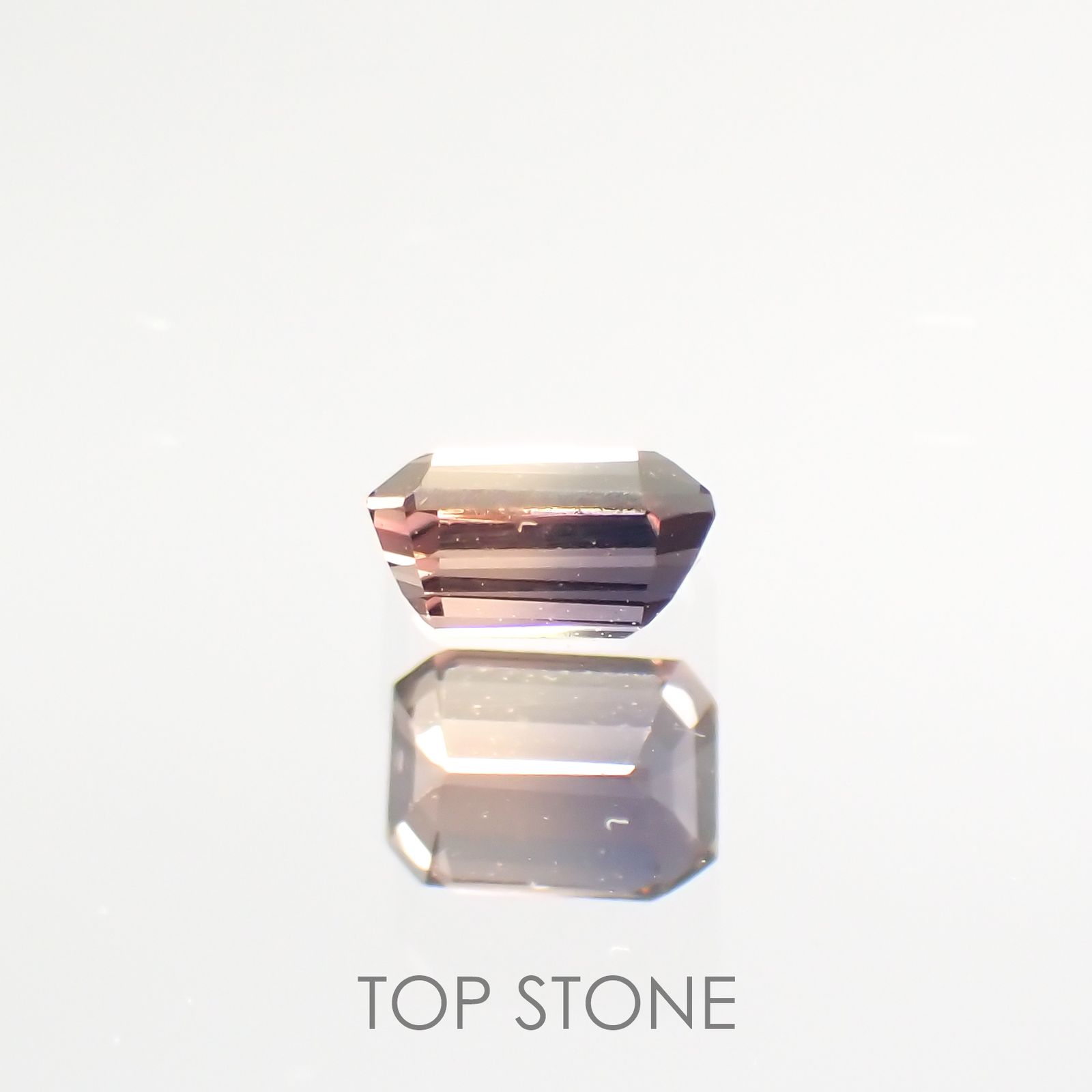 バイカラーサファイア(宝石名バイカラー・サファイア) マダガスカル/タンザニア産 0.19ct 識別済[210812499]3.5×2.5mm前後