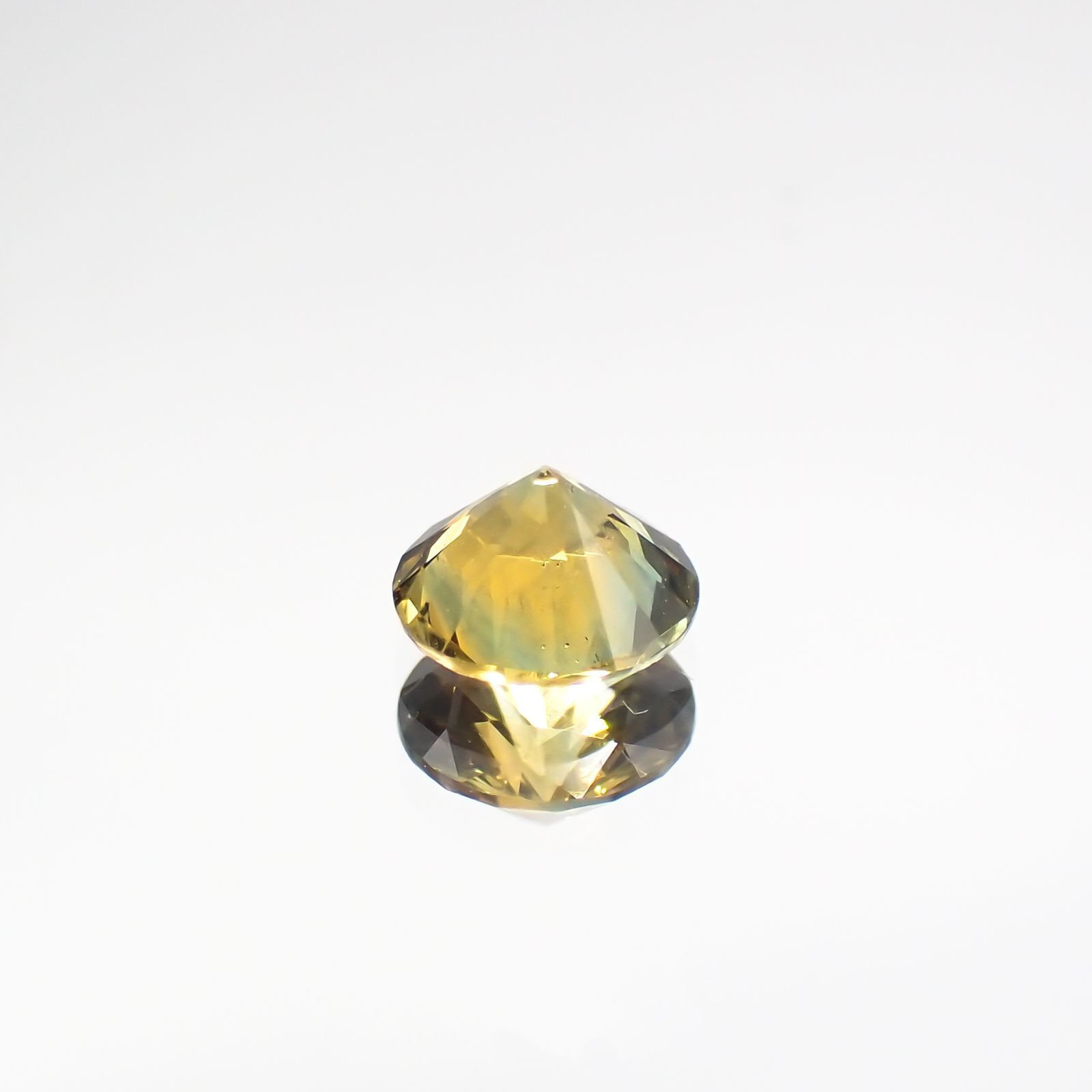 モンタナサファイア(宝石名サファイア) アメリカ・モンタナ州産 0.28ct 識別済[210712114]3.9×3.9mm前後