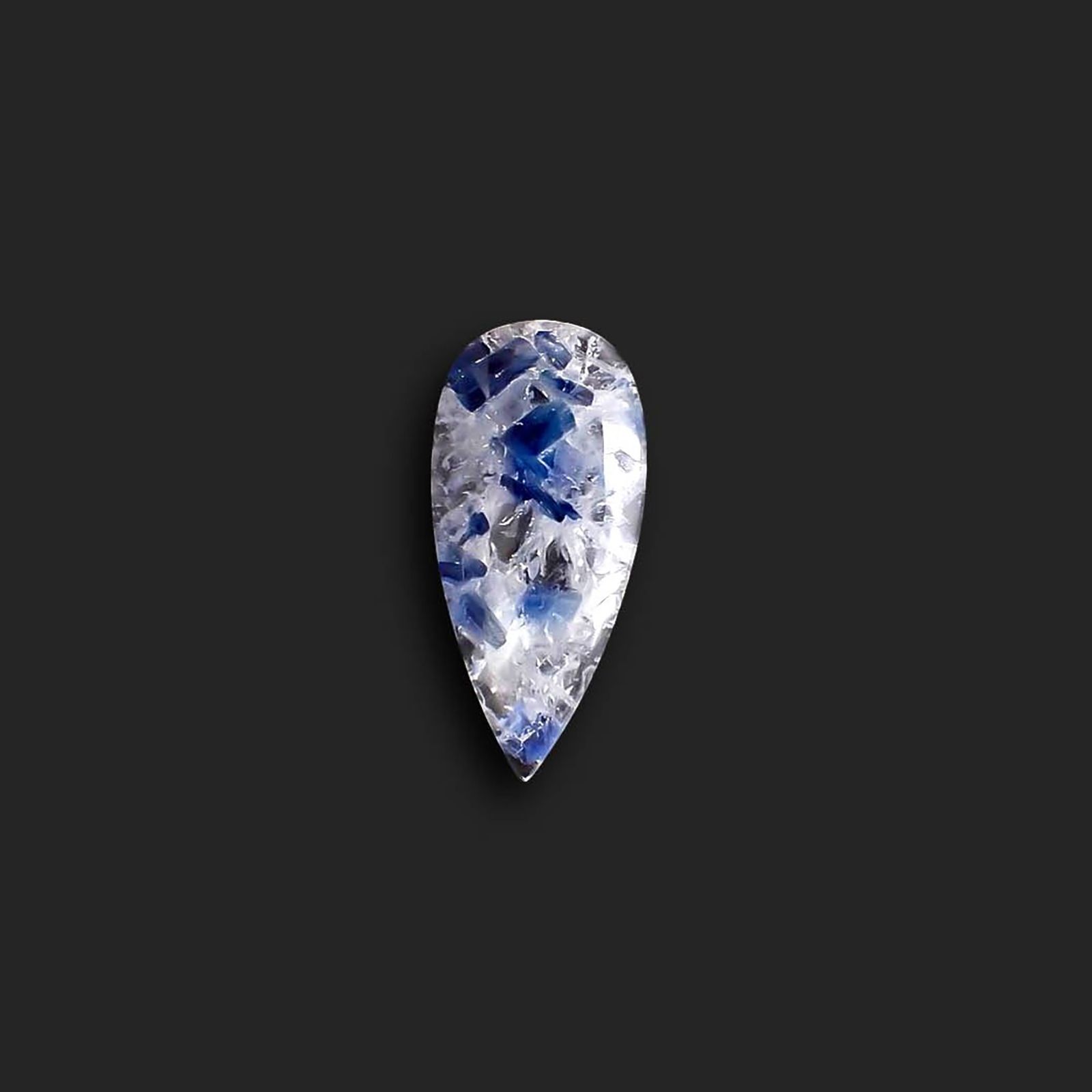 カイヤナイトインクォーツ ブラジル産 14.18ct / 31x14.3mm前後 [260421613]