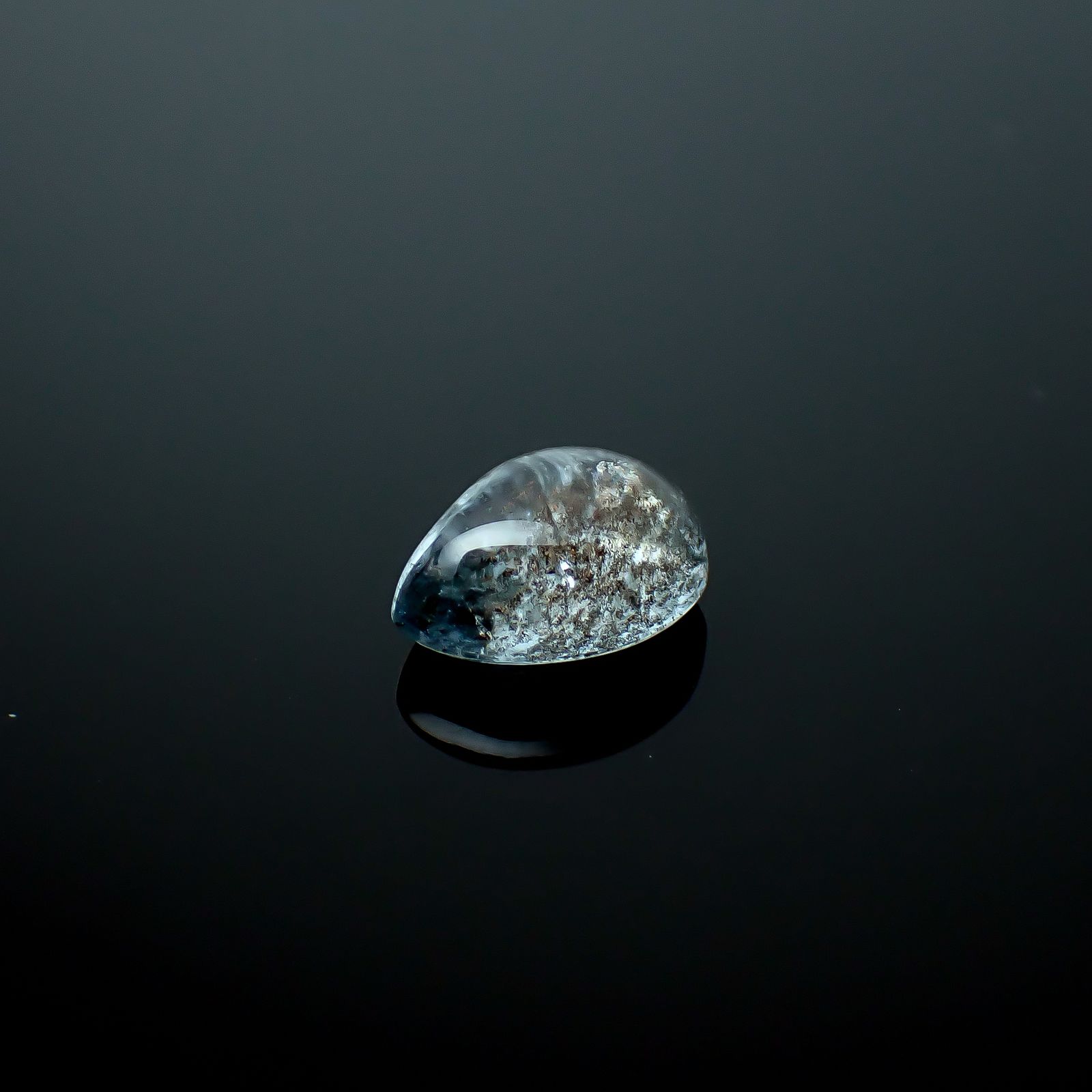 アベンチュリンアクアマリン ナイジェリア産 2.28ct / 9.5x6.9mm前後 [260919771]