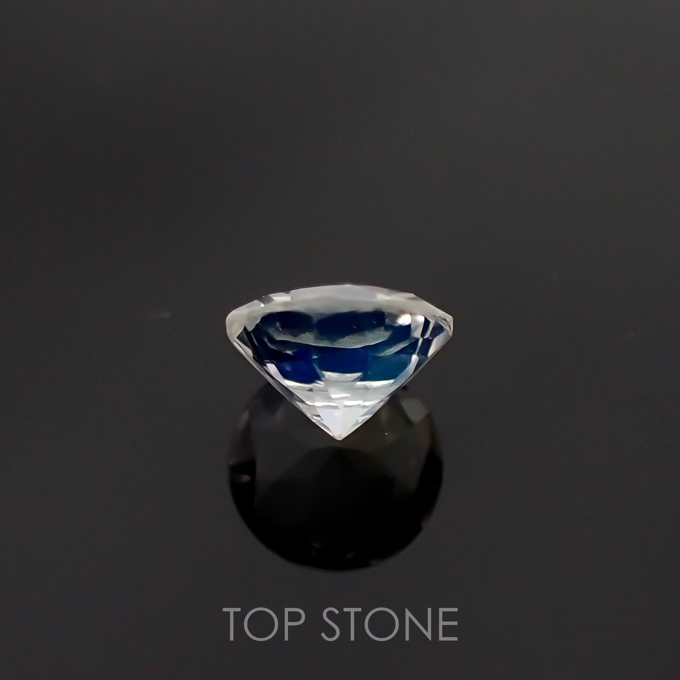 レインボームーンストーン(アンデシンラブラドライト)  インド・ビハール産 ルース 0.67ct[210611286]6×6mm前後