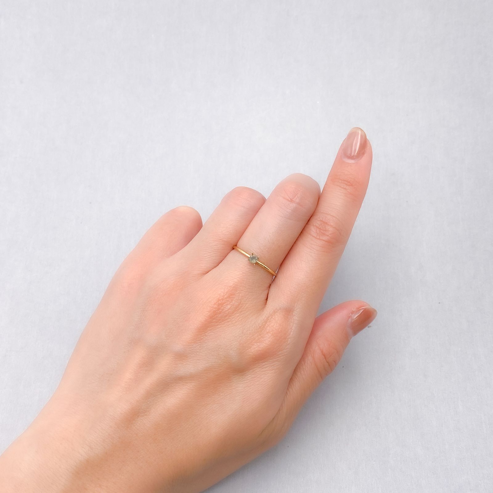 シルキーアレキサンドライト ブラジル・ミナスジェライス州ヘマチタ鉱山産 0.10ct [250129768]2.9x2.9mm前後