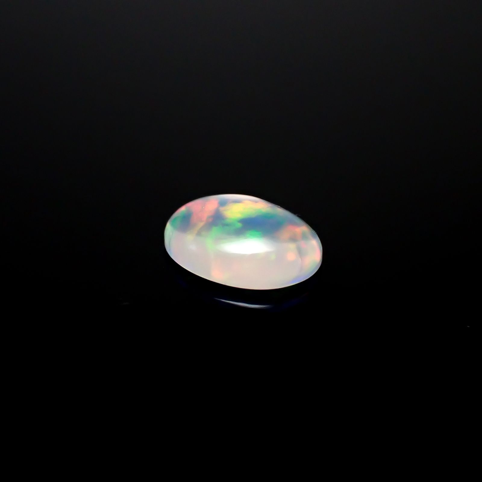 エチオピアオパール エチオピア産 0.90ct[240929035]9x6.9mm前後
