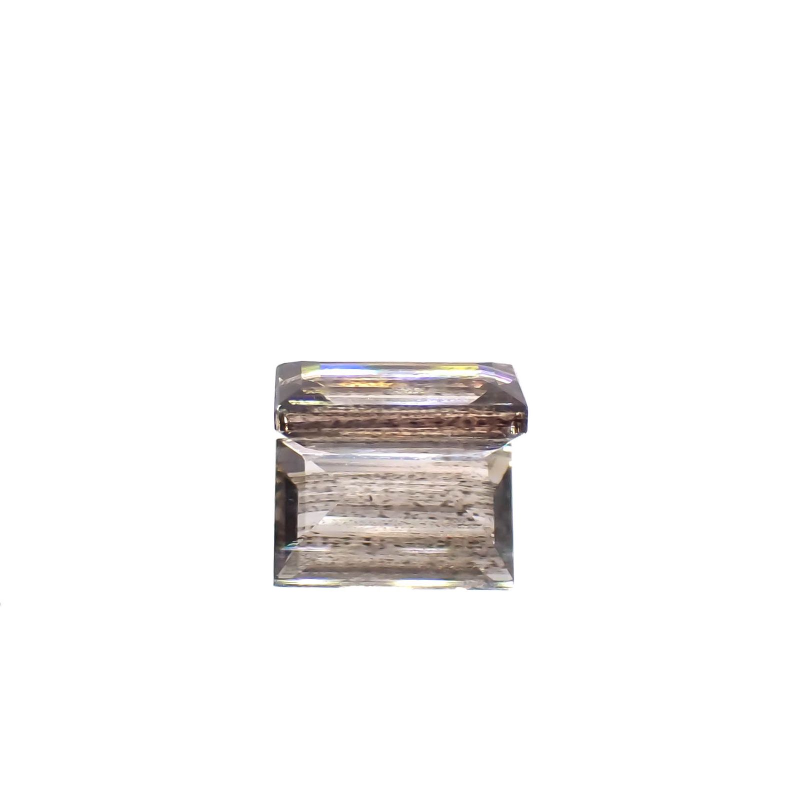 レインボースキャポライト  ブラジル産 0.44ct[240125522]6.2x3.9mm前後