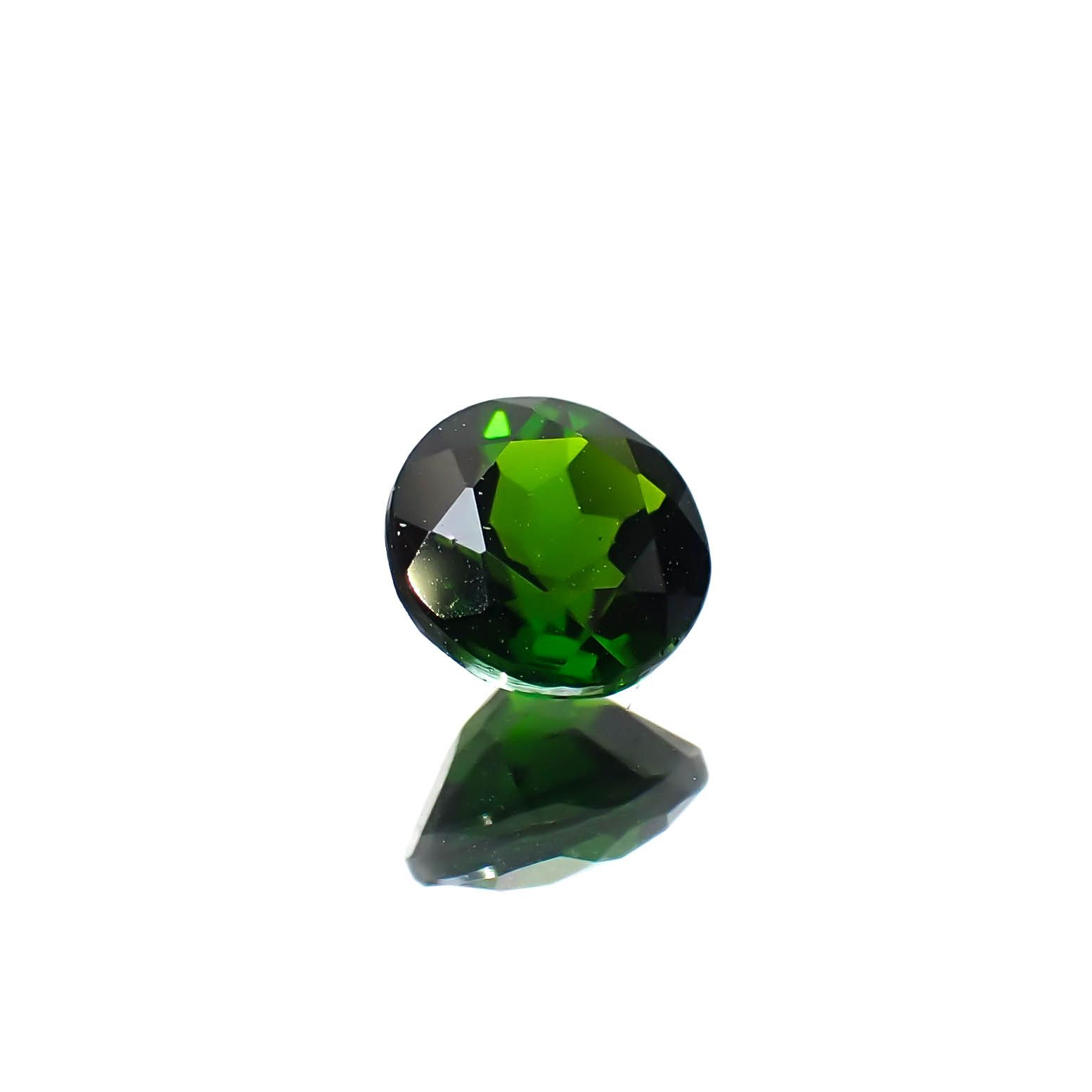 クロムダイオプサイド(宝石名クロム・ダイオプサイド)ロシア産 0.59ct 識別済[250430277]5.1x5.1mm前後