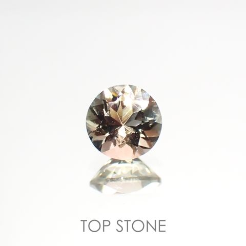 バイカラーオレゴンサンストーン(宝石名ラブラドライト)アメリカ・オレゴン州産 0.68ct 識別済[220114654]5.8x5.8mm前後