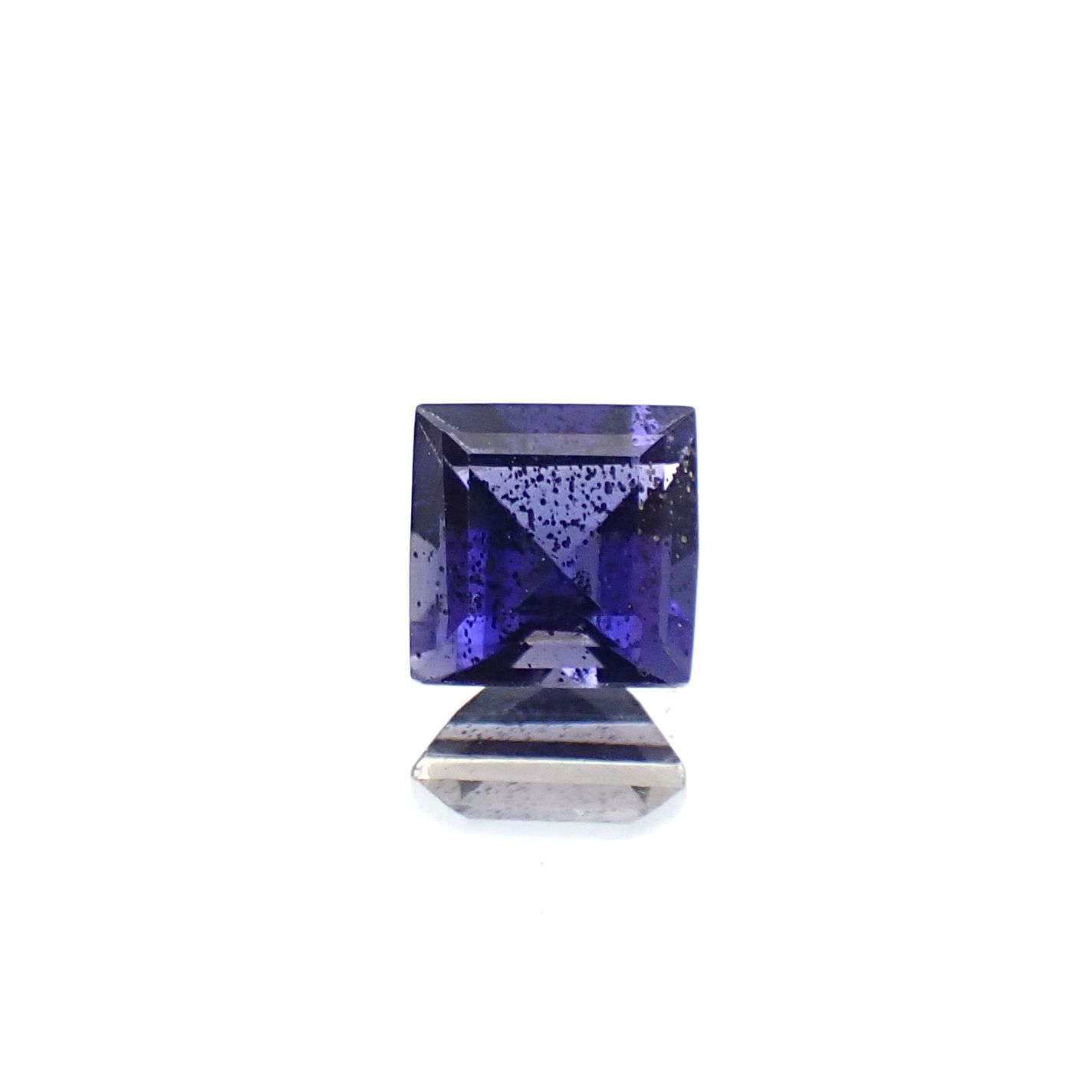 アイオライト商品一覧 | 宝石ルースの専門店【TOP STONE】