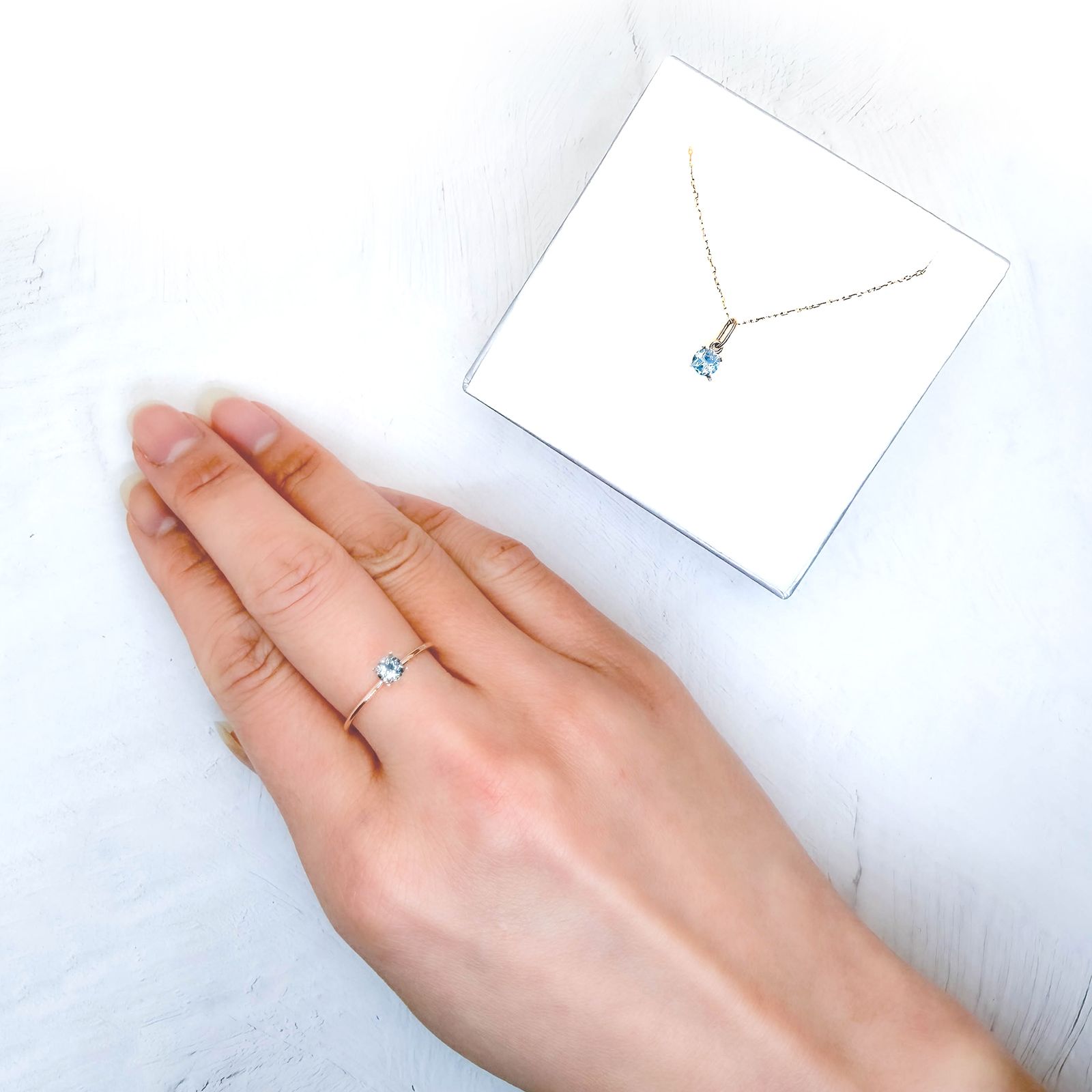 ◇ペアセット◇アクアマリン(宝石名アクアマリン)ブラジル産 識別済 0.49ct(2pcs合計) / 4.0-4.1x4.0-4.1mm前後 [260231760]