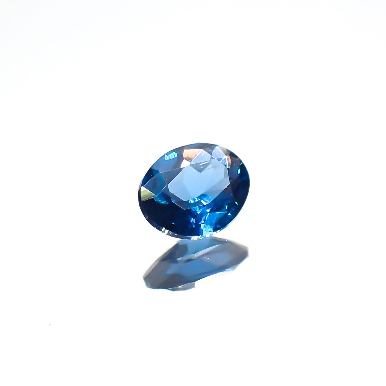 コバルトブルースピネル(宝石名ブルー・スピネル)タンザニア産 0.118ct ソ付(日独)[231225078]3.55x2.87mm前後