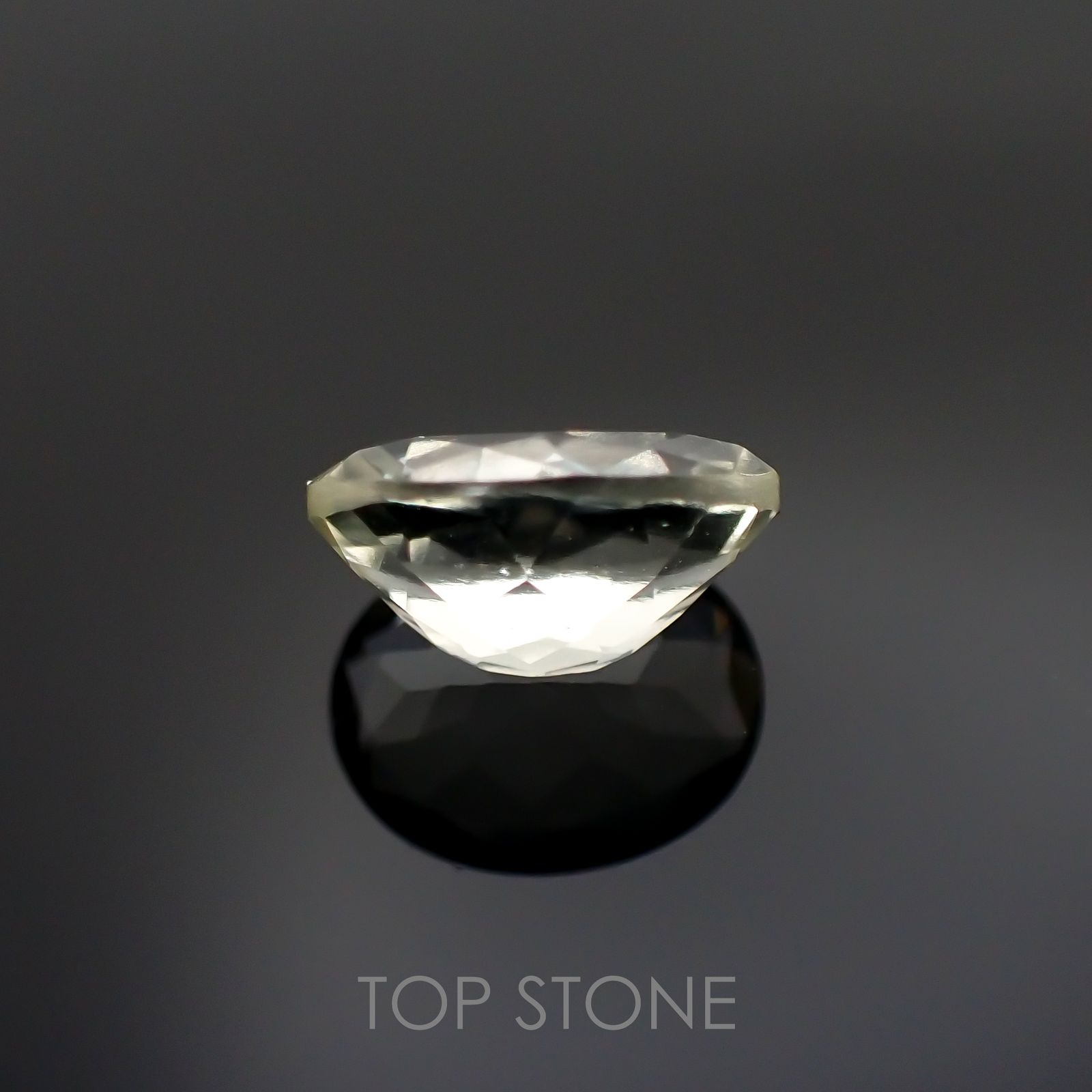 リビアングラス(宝石名インパクトガラス(衝撃溶融ガラス))エジプト・リビア砂漠産 1.99ct 識別済[211213790]10.2x8mm前後